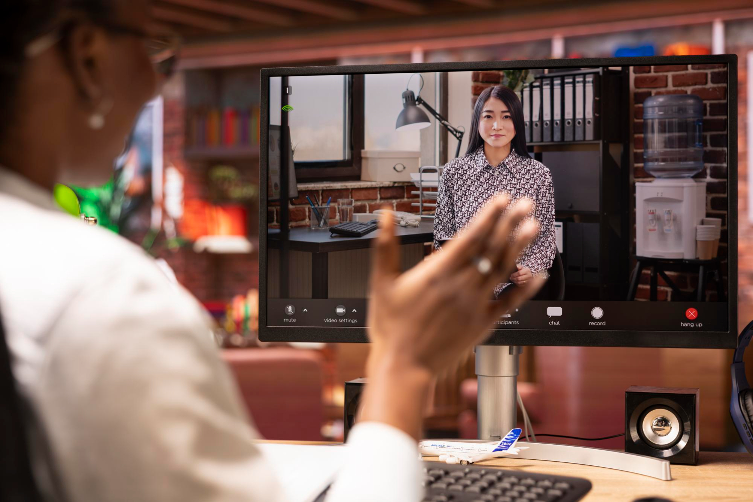How to Choose the Right Video Conferencing System for Your Business